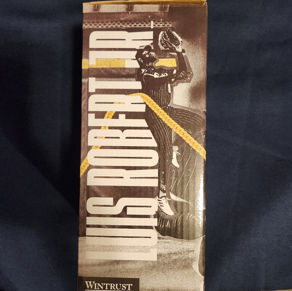 CHICAGO WHITE SOX/ NWT/ LUIS ROBERT JR. 2024 BOBBLEHEAD - Picture 6 of 8